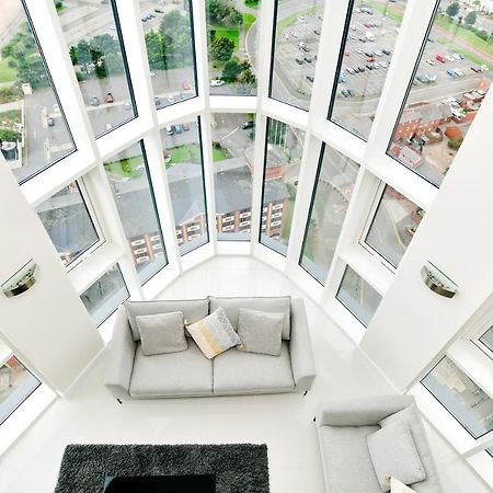 Just Stay Wales - Meridian Quay Penthouses Swansea Exterior photo